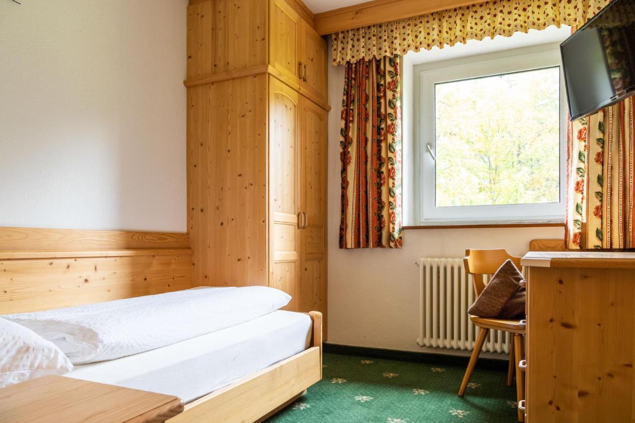 Bed and Breakfast Garni Juri Ла-Вілла Екстер'єр фото